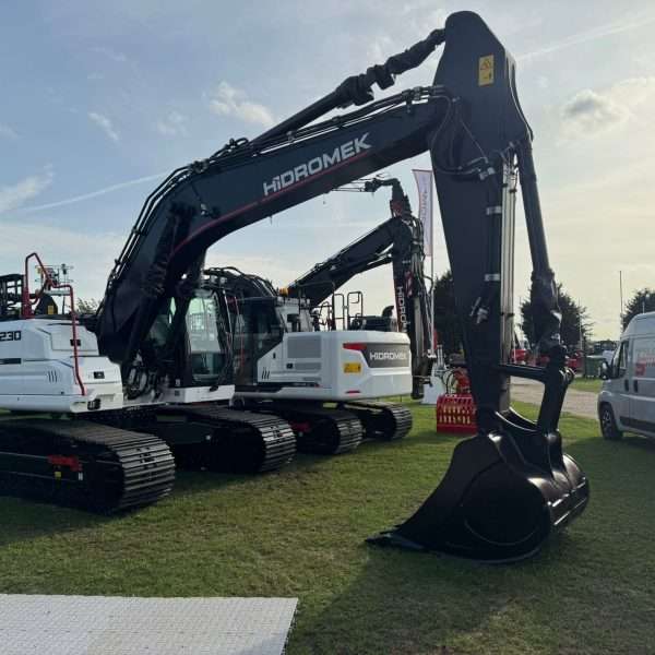 Truck Smart - Professional plant and machinery cleaning across the UK, including regular cleans, deep cleans and on-site cleaning for construction, agricultural and industrial equipment.