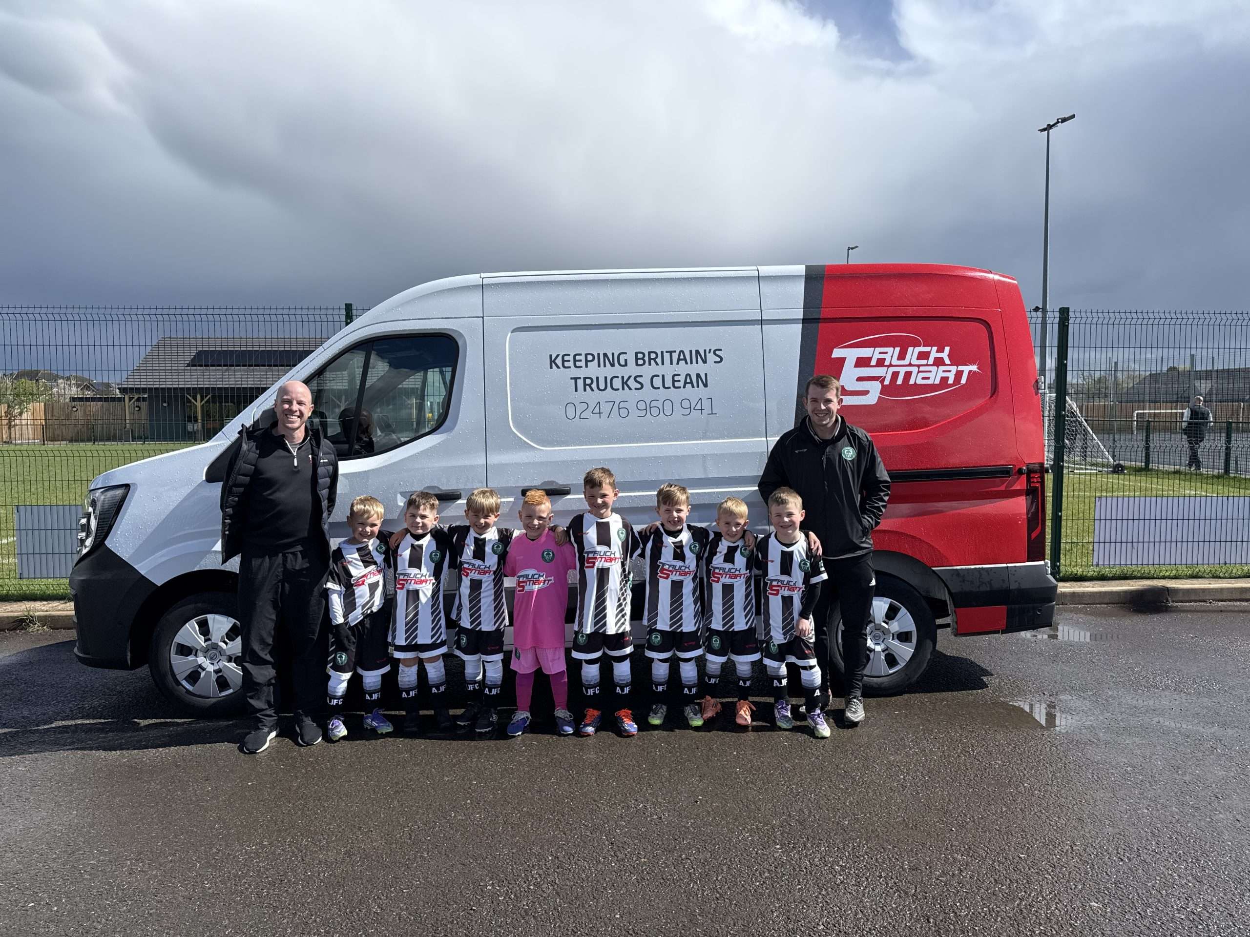 Truck Smart supporting local community youth football